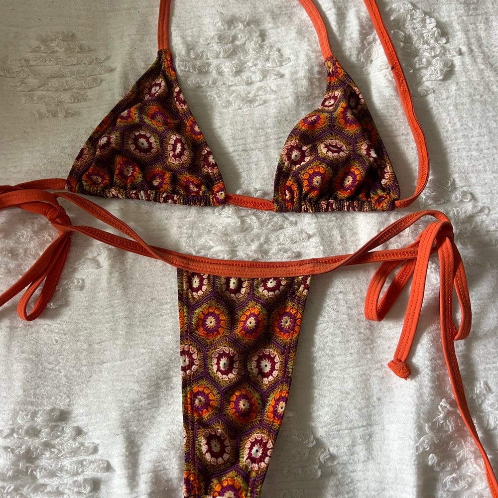 Vibrant Orange Patterned Bikini - image 1